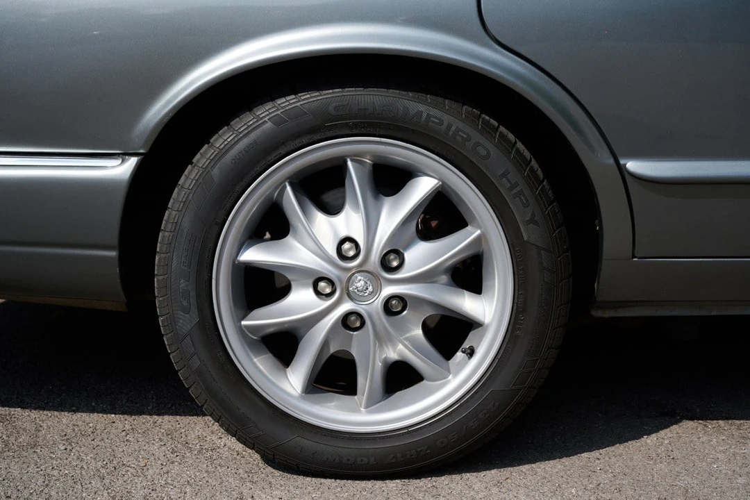 2002 Jaguar X308 XJ - Image 27 of 30
