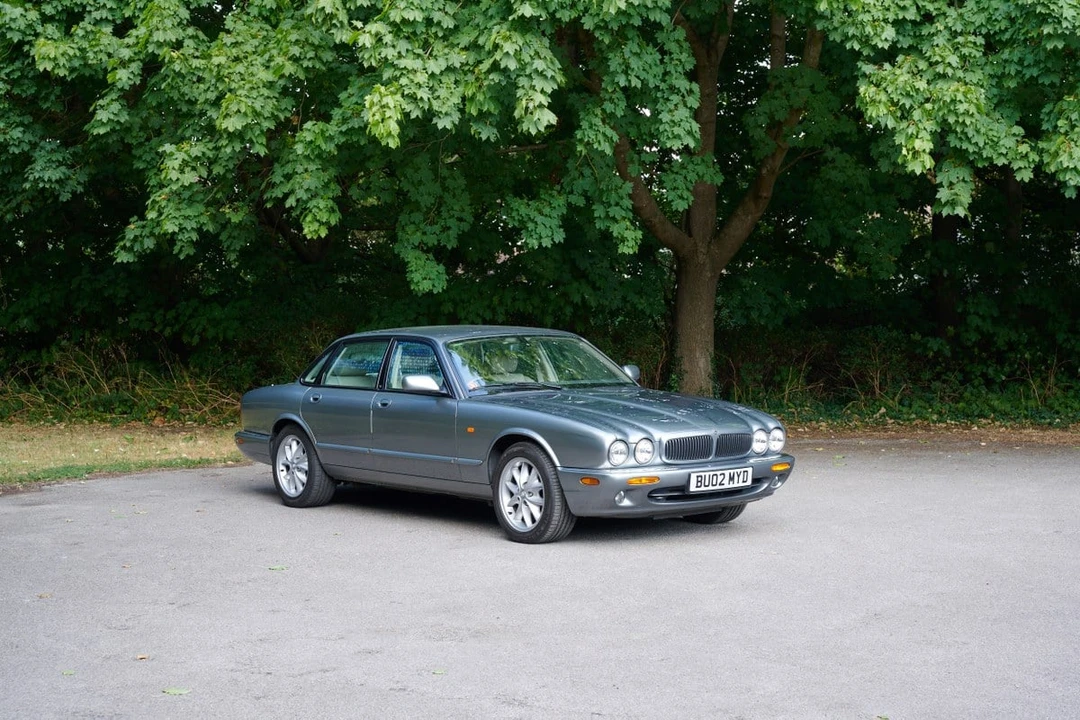2002 Jaguar X308 XJ - Image 10 of 30