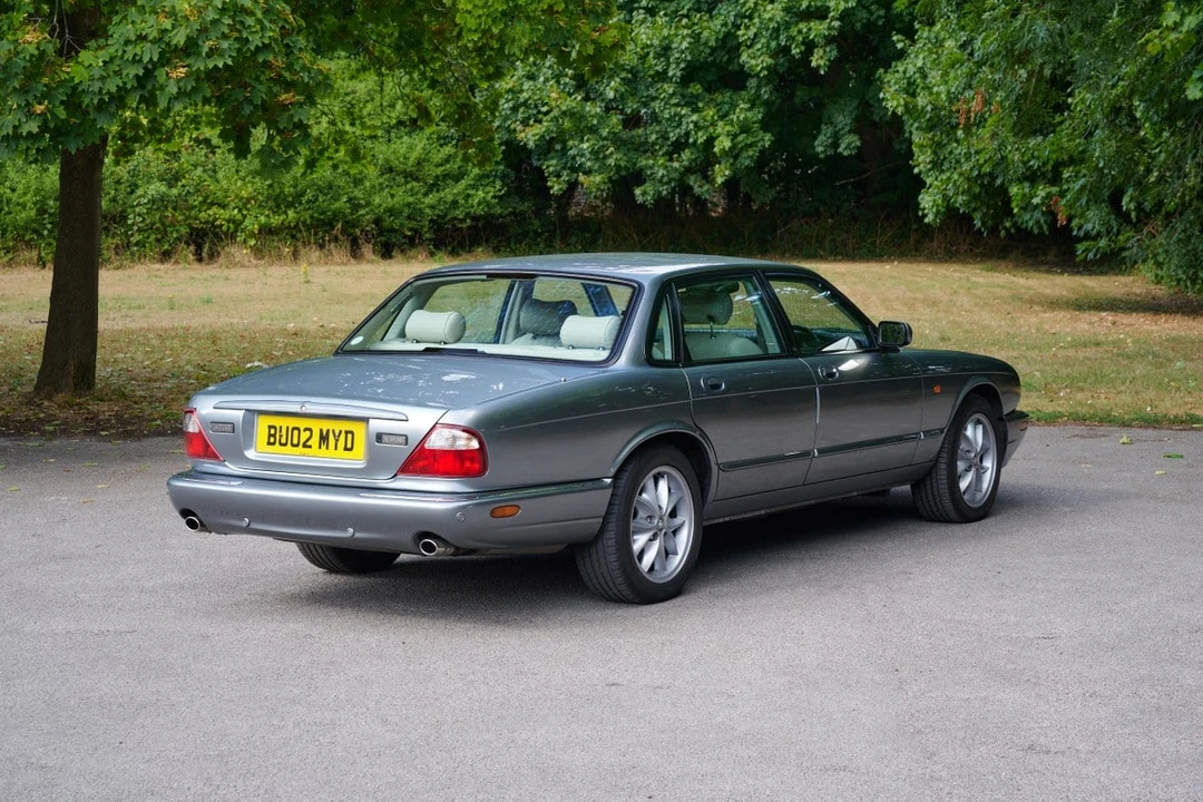 2002 Jaguar X308 XJ - Image 17 of 30