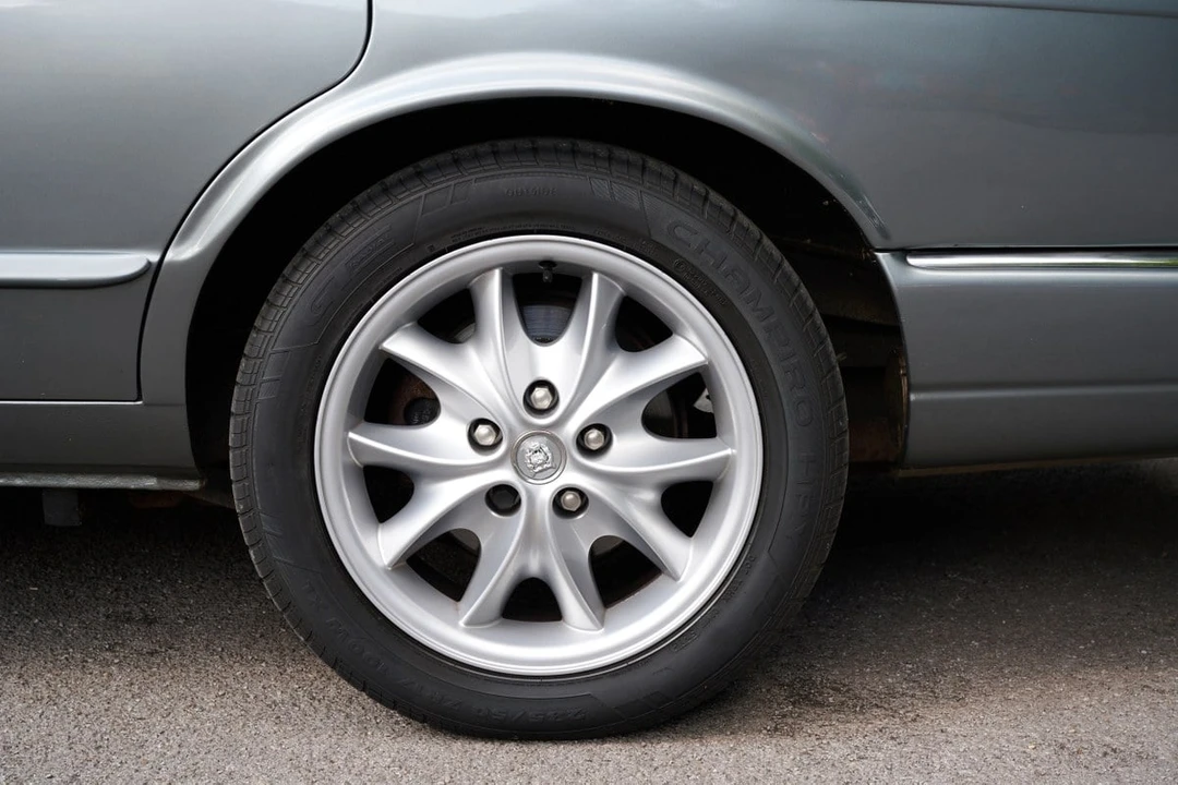 2002 Jaguar X308 XJ - Image 30 of 30