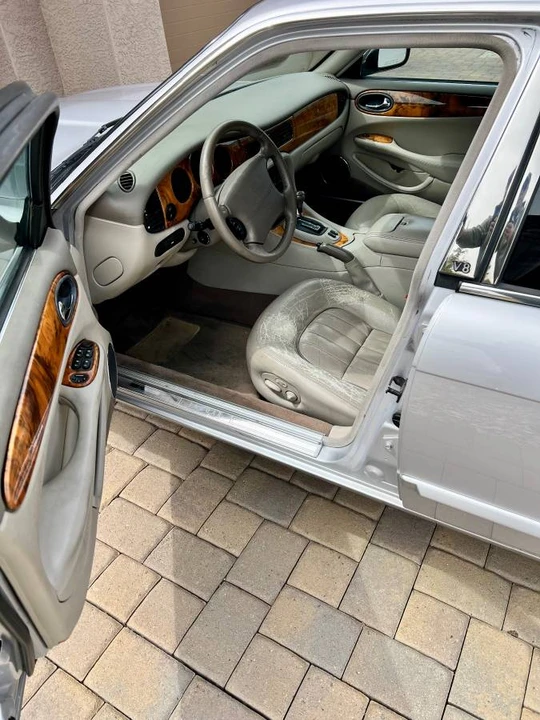 2002 Jaguar X308 XJ - Image 4 of 6