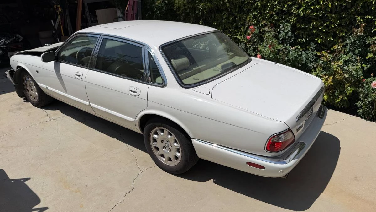 2002 Jaguar X308 XJ - Image 4 of 13