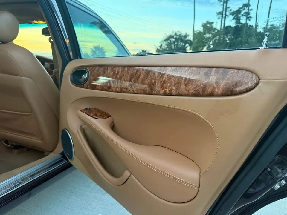 2002 Jaguar X308 XJ - Image 17 of 18