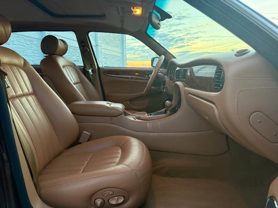 2002 Jaguar X308 XJ - Image 9 of 18
