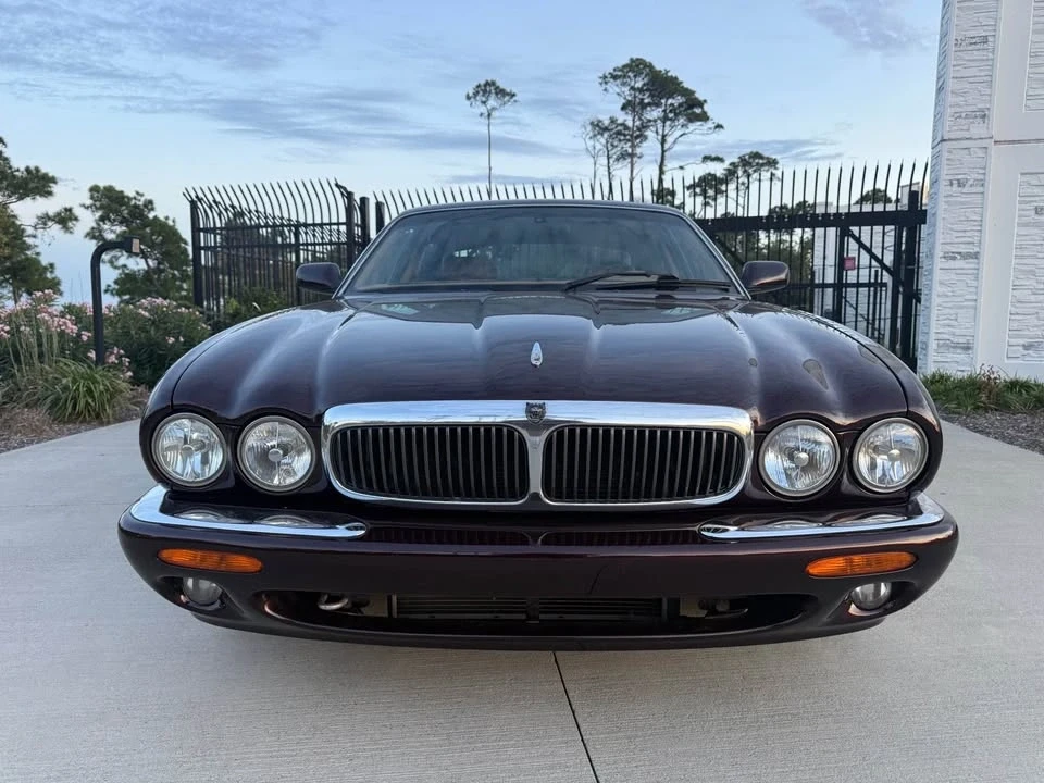 2002 Jaguar X308 XJ - Image 2 of 18