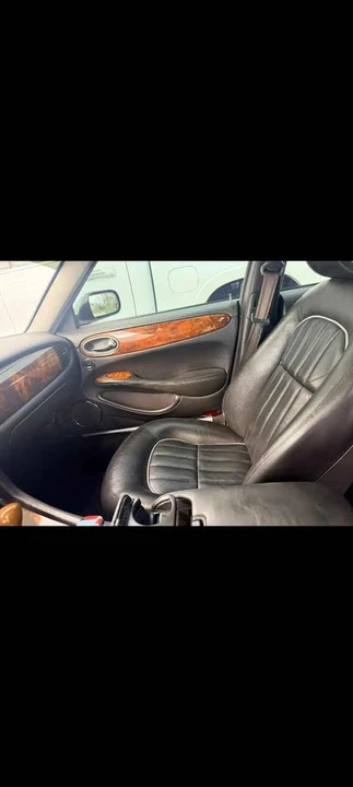 2002 Jaguar X308 XJ - Image 11 of 19