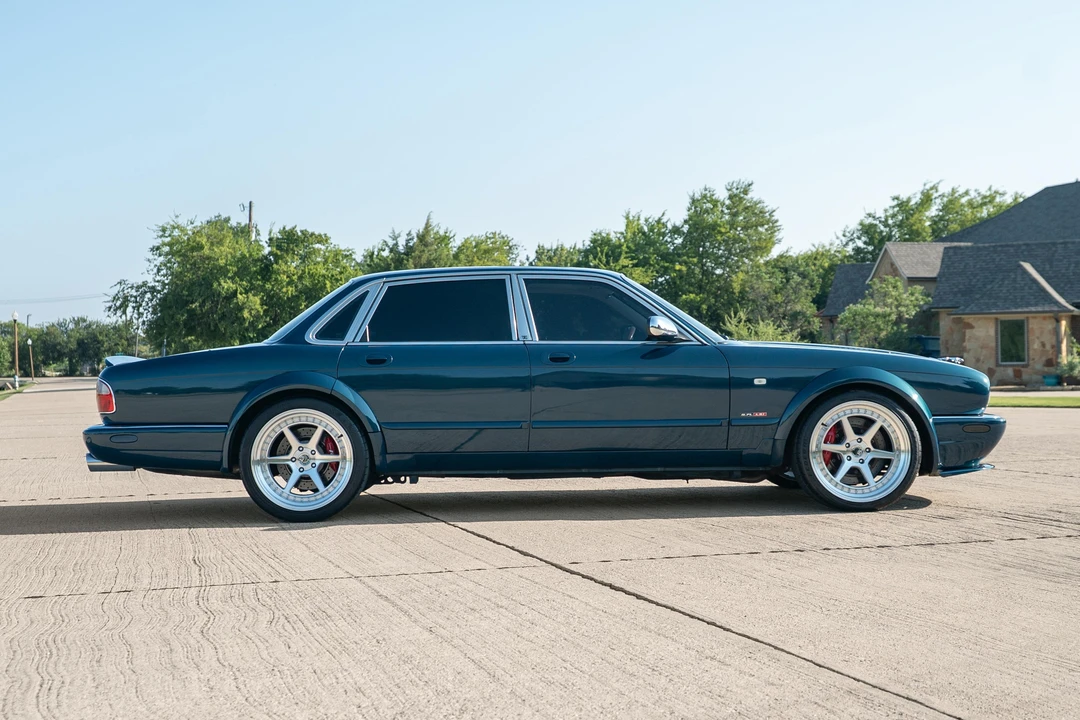 2002 Jaguar X308 XJ - Image 3 of 31