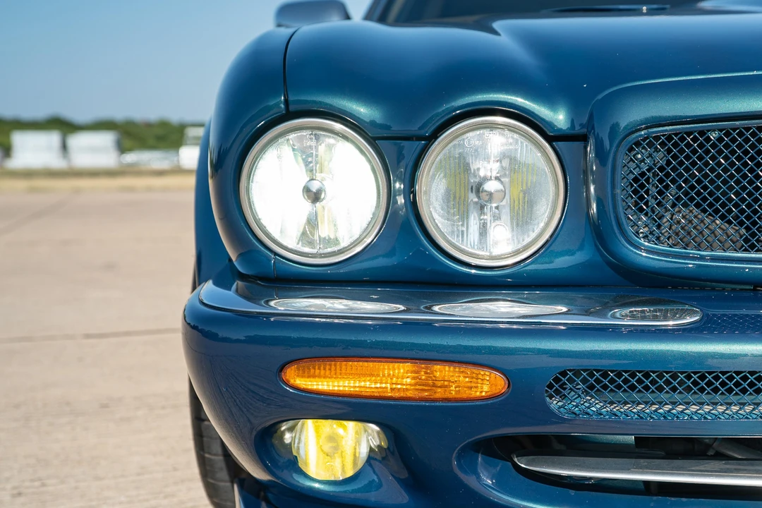 2002 Jaguar X308 XJ - Image 12 of 31
