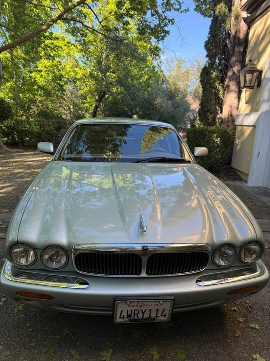 2002 Jaguar X308 XJ - Image 2 of 9