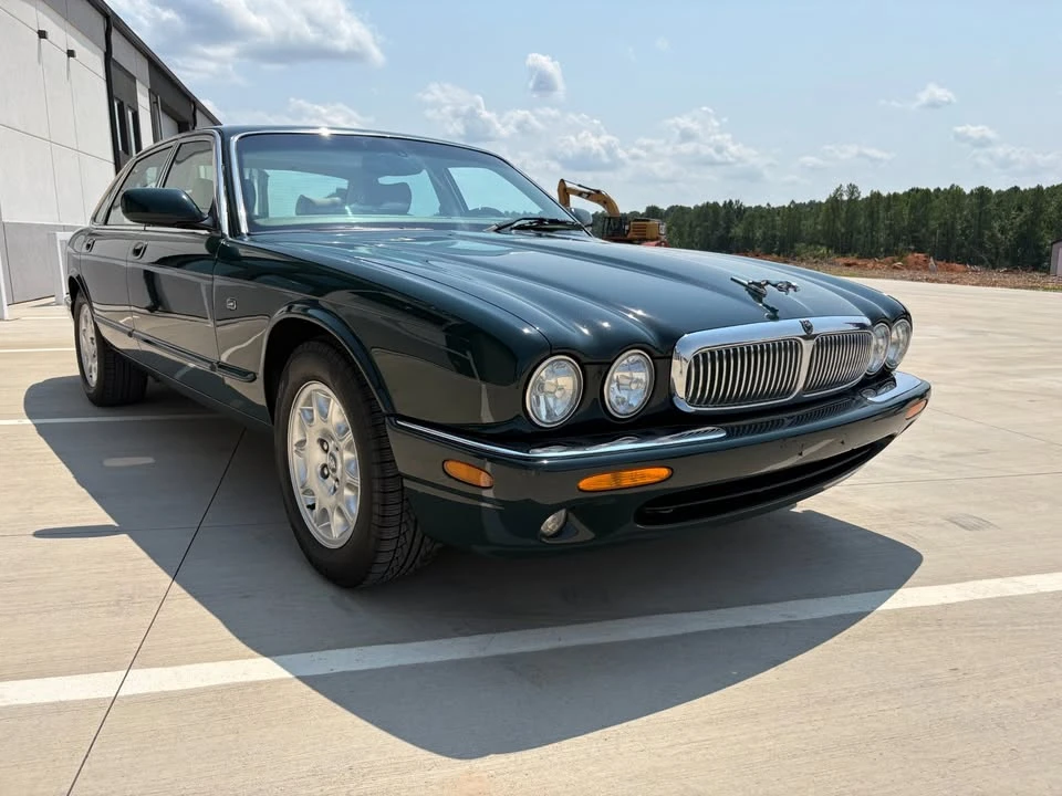 2002 Jaguar X308 XJ - Image 3 of 20