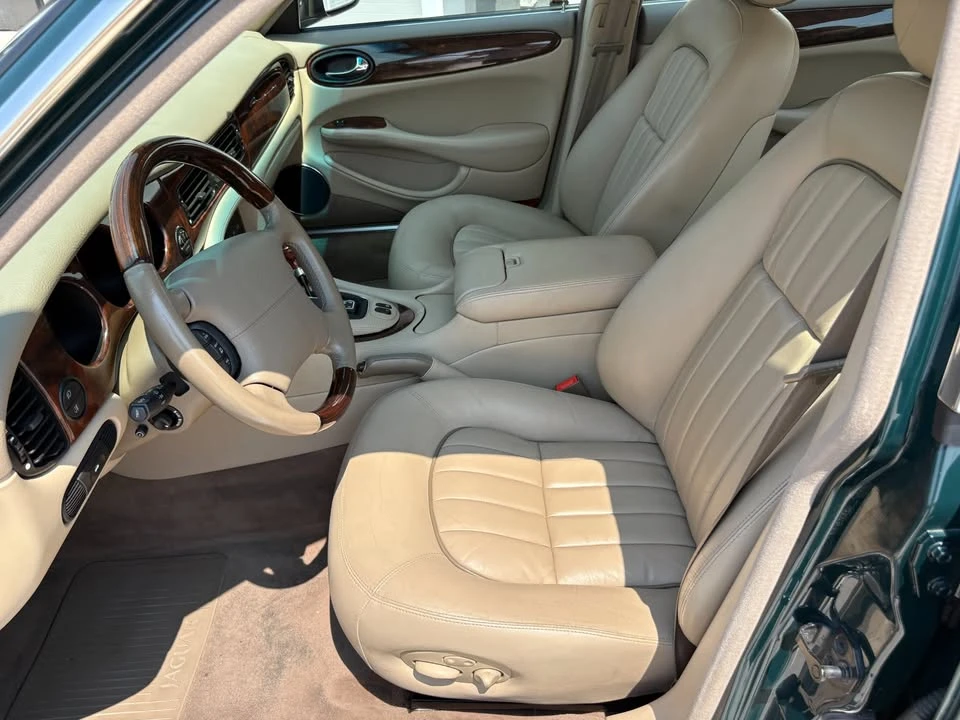 2002 Jaguar X308 XJ - Image 12 of 20