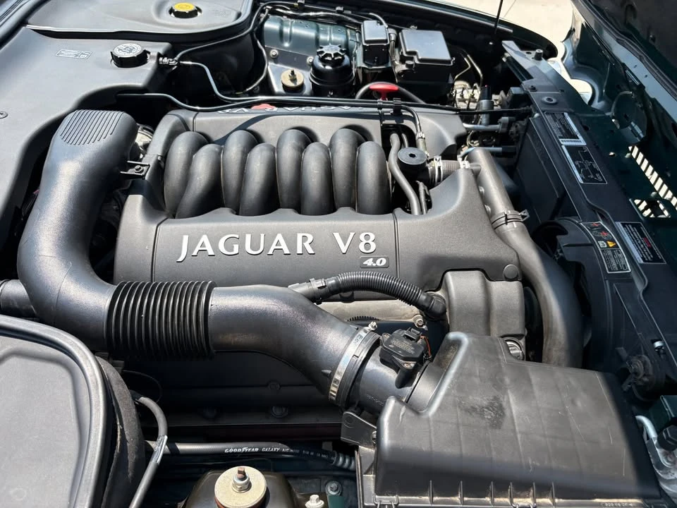 2002 Jaguar X308 XJ - Image 8 of 20
