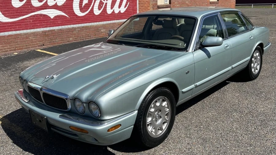 2002 Jaguar X308 XJ - Image 3 of 3