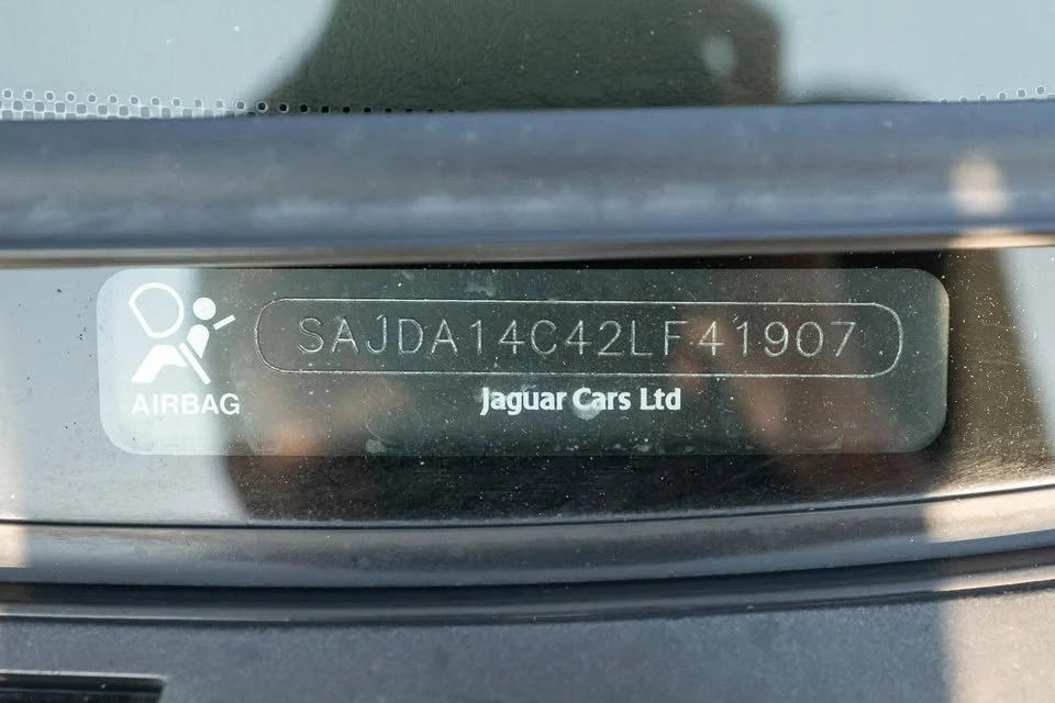 2002 Jaguar X308 XJ - Image 18 of 19