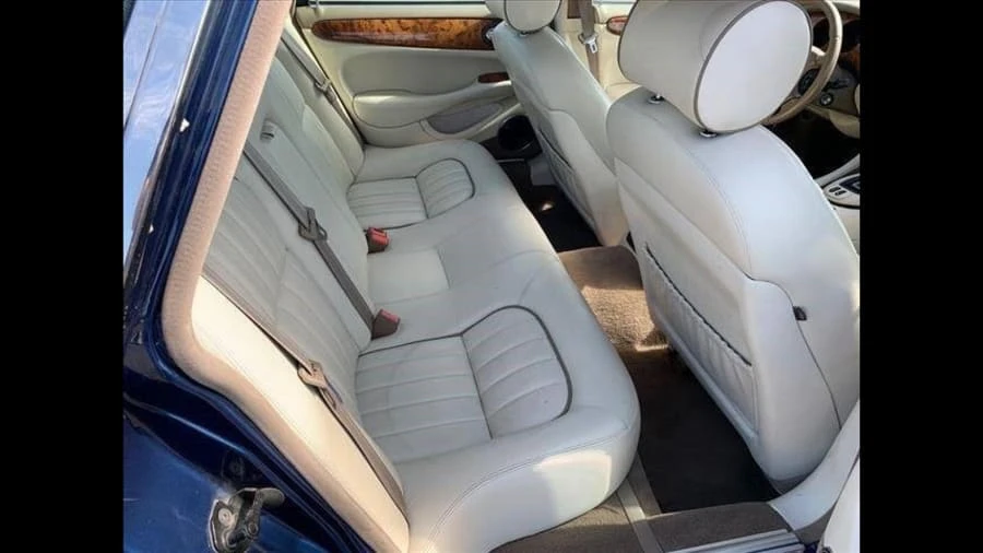 2002 Jaguar X308 XJ - Image 5 of 20