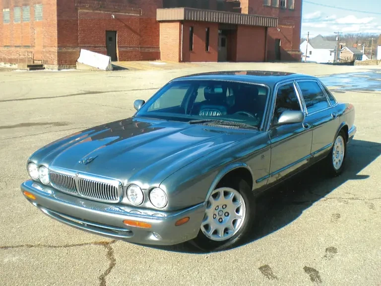2002 Jaguar X308 XJ - Image 2 of 2