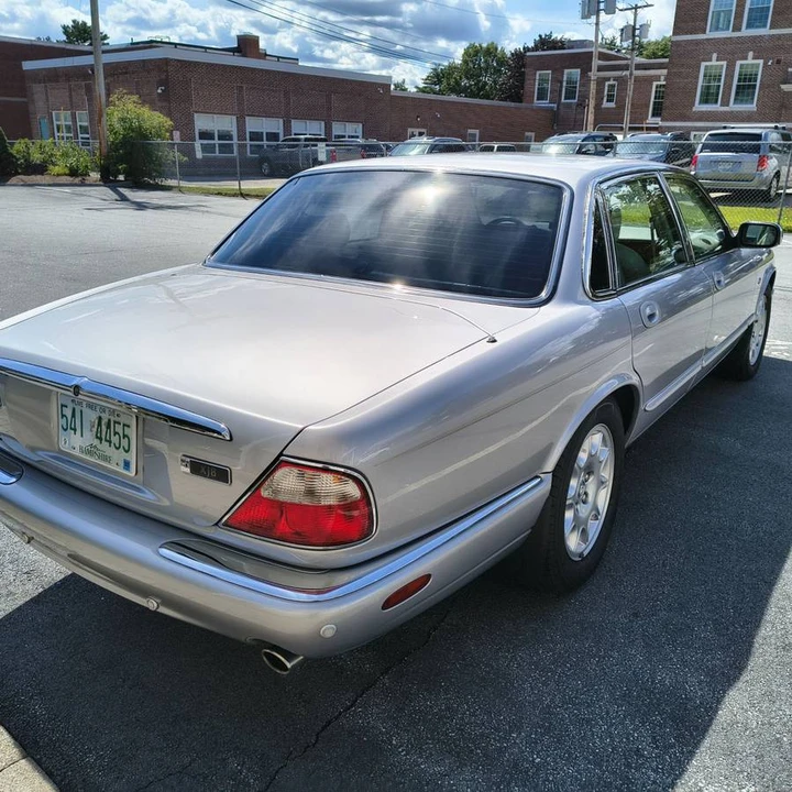 2002 Jaguar X308 XJ - Image 15 of 24