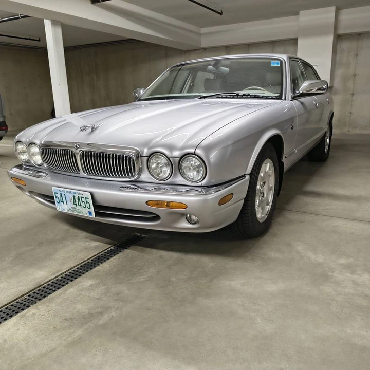 2002 Jaguar X308 XJ - Image 2 of 24