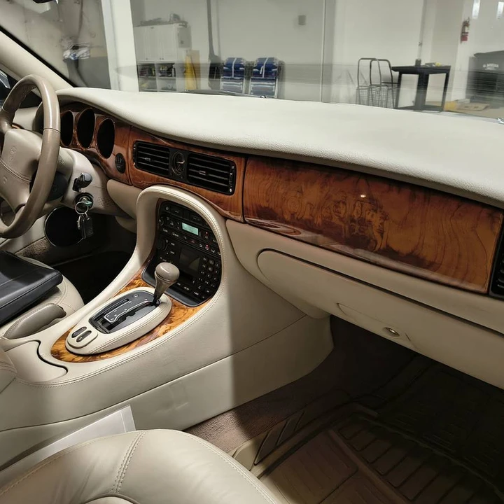 2002 Jaguar X308 XJ - Image 19 of 24