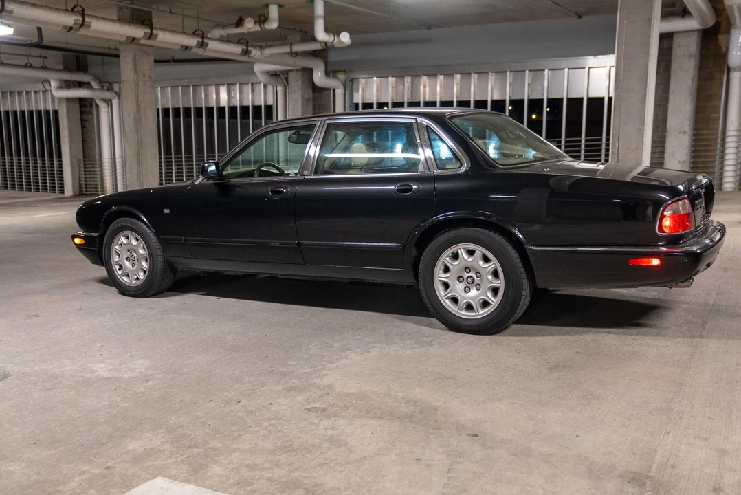 2002 Jaguar X308 XJ - Image 5 of 31