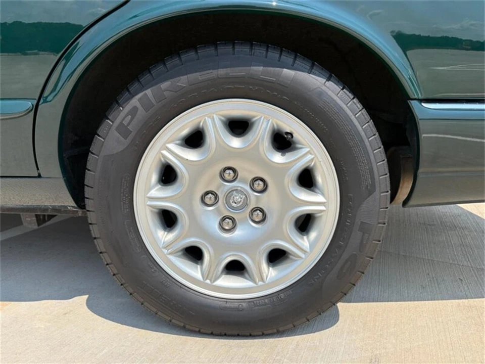 2002 Jaguar X308 XJ - Image 20 of 31