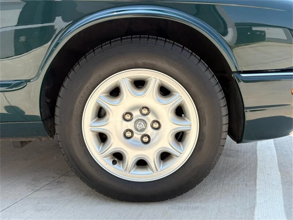 2002 Jaguar X308 XJ - Image 22 of 31