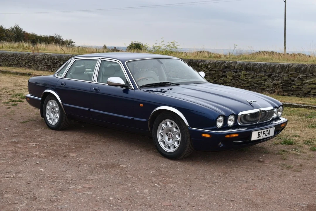 2002 Jaguar X308 XJ - Image 11 of 31