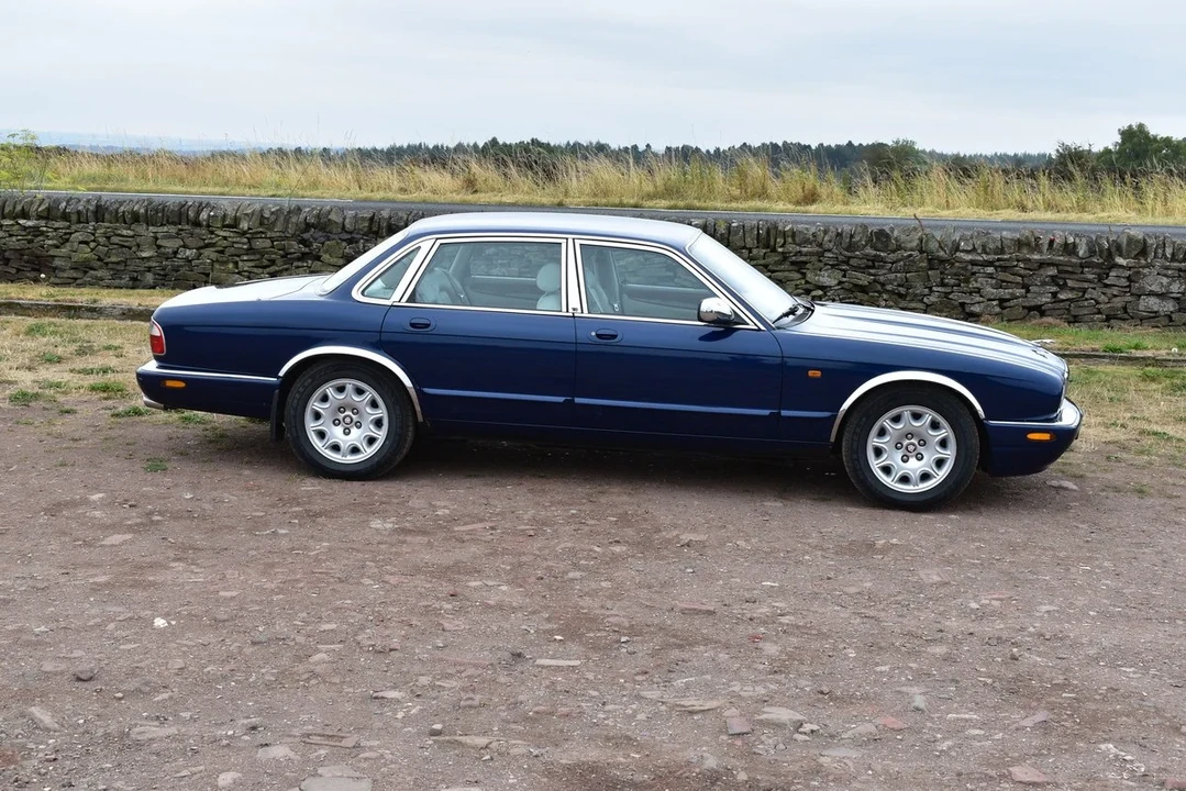2002 Jaguar X308 XJ - Image 15 of 31