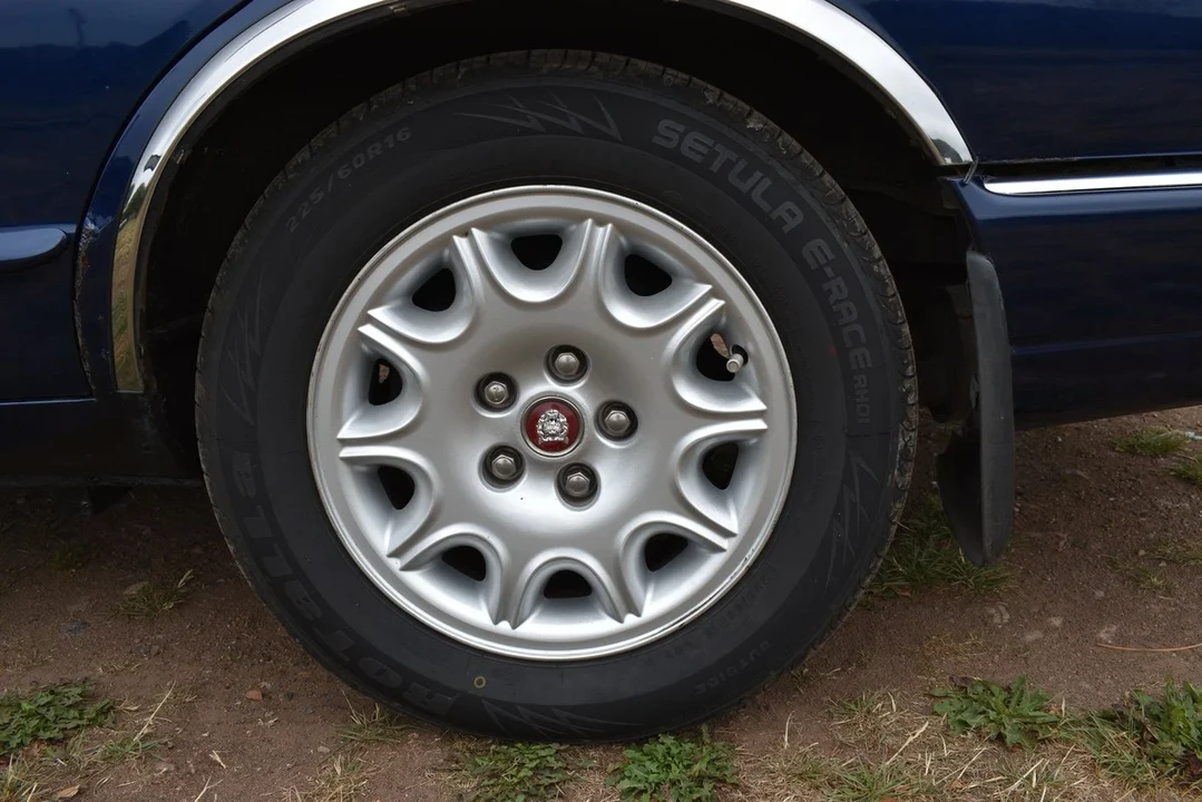 2002 Jaguar X308 XJ - Image 29 of 31