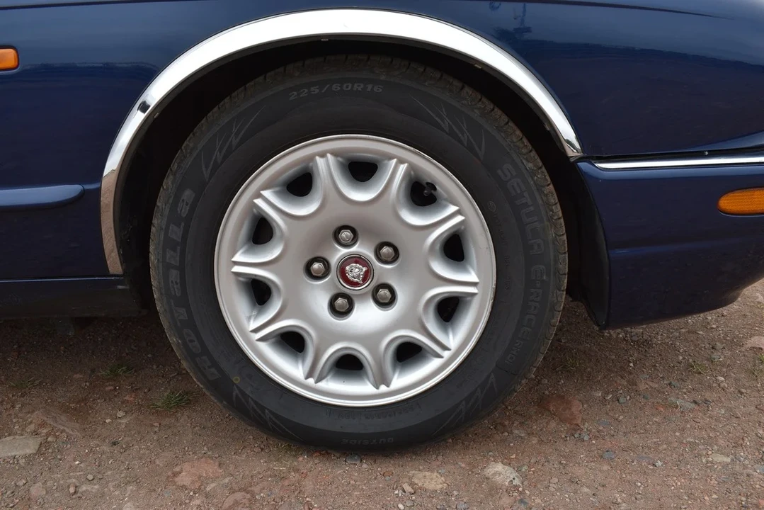 2002 Jaguar X308 XJ - Image 30 of 31