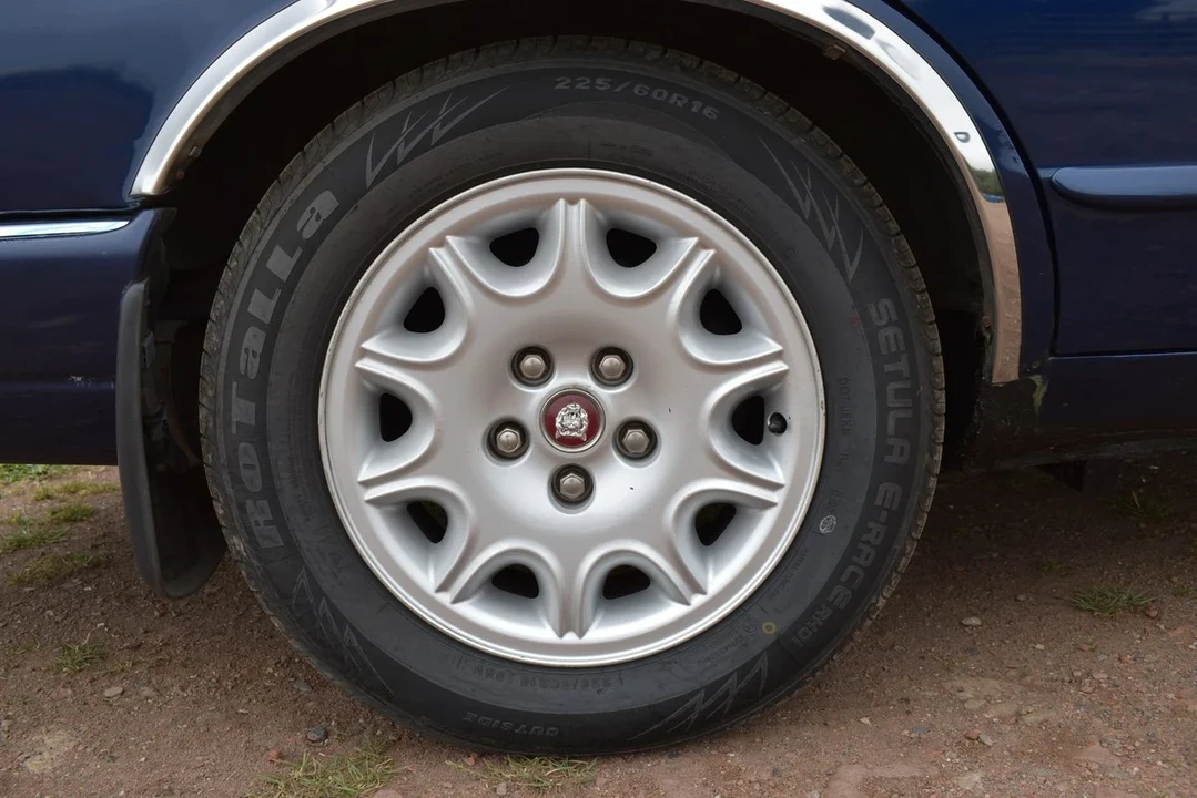 2002 Jaguar X308 XJ - Image 31 of 31