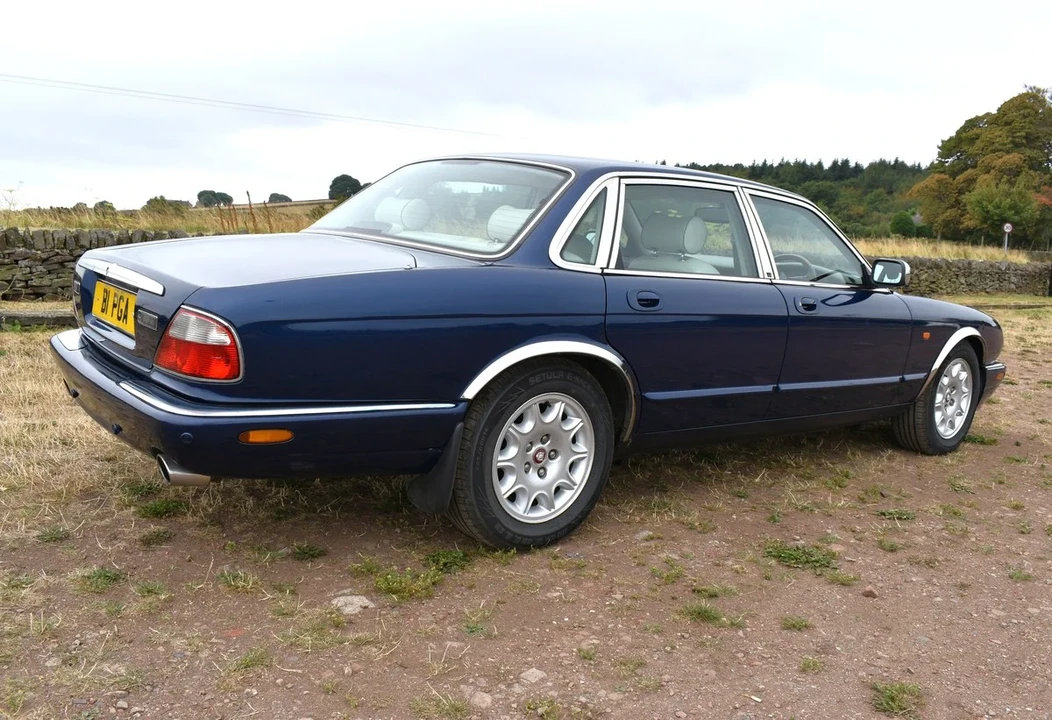 2002 Jaguar X308 XJ - Image 25 of 31