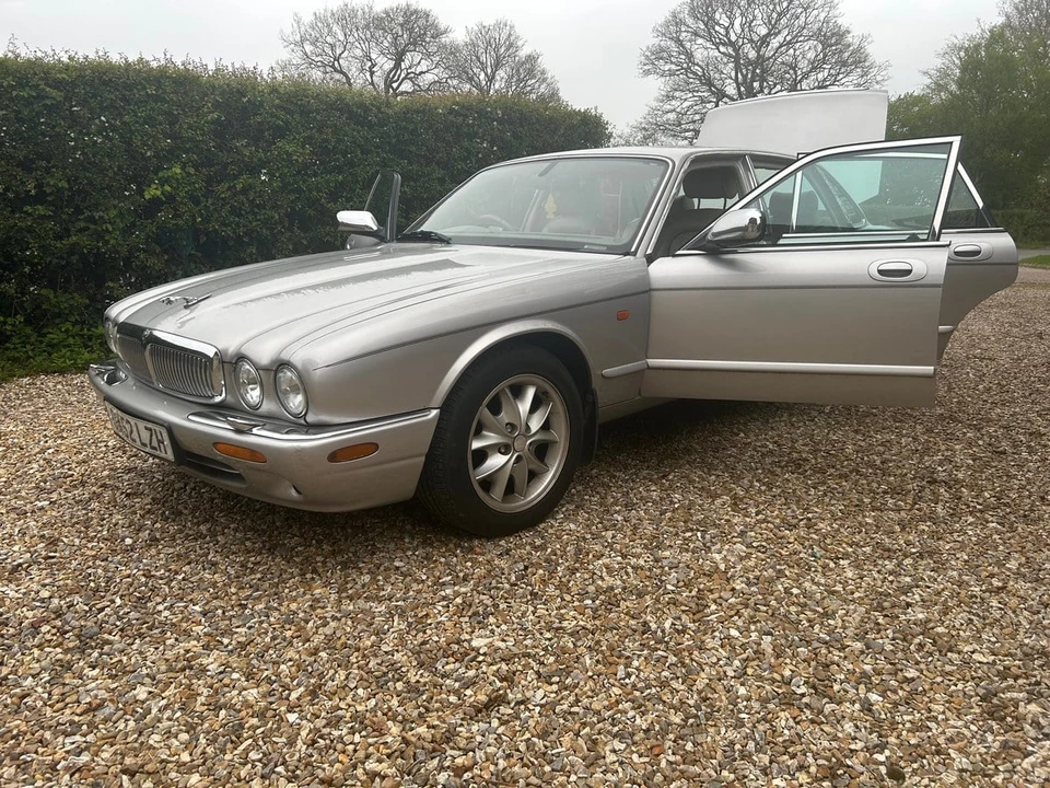 2002 Jaguar X308 XJ - Image 28 of 31