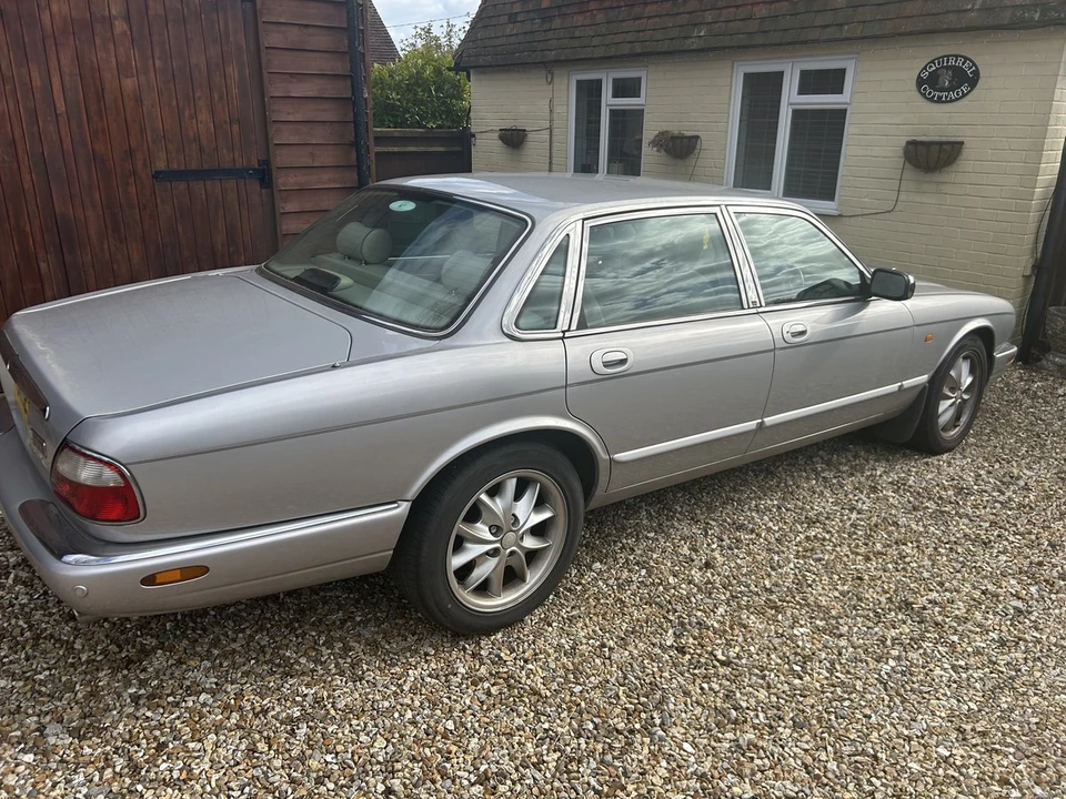 2002 Jaguar X308 XJ - Image 26 of 31