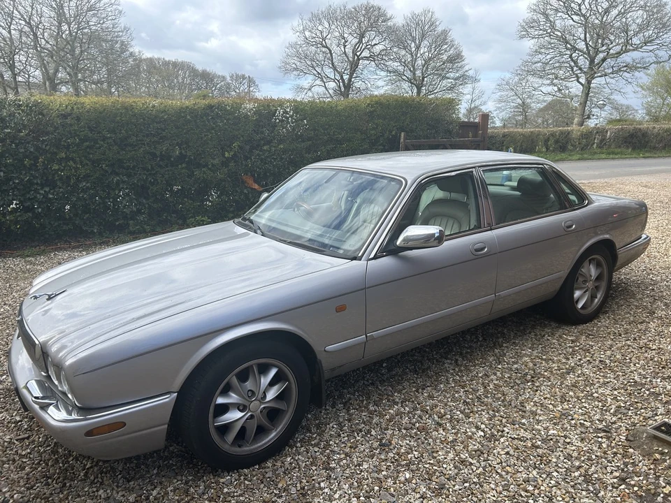 2002 Jaguar X308 XJ - Image 25 of 31