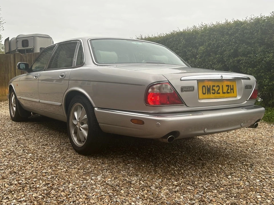 2002 Jaguar X308 XJ - Image 6 of 31