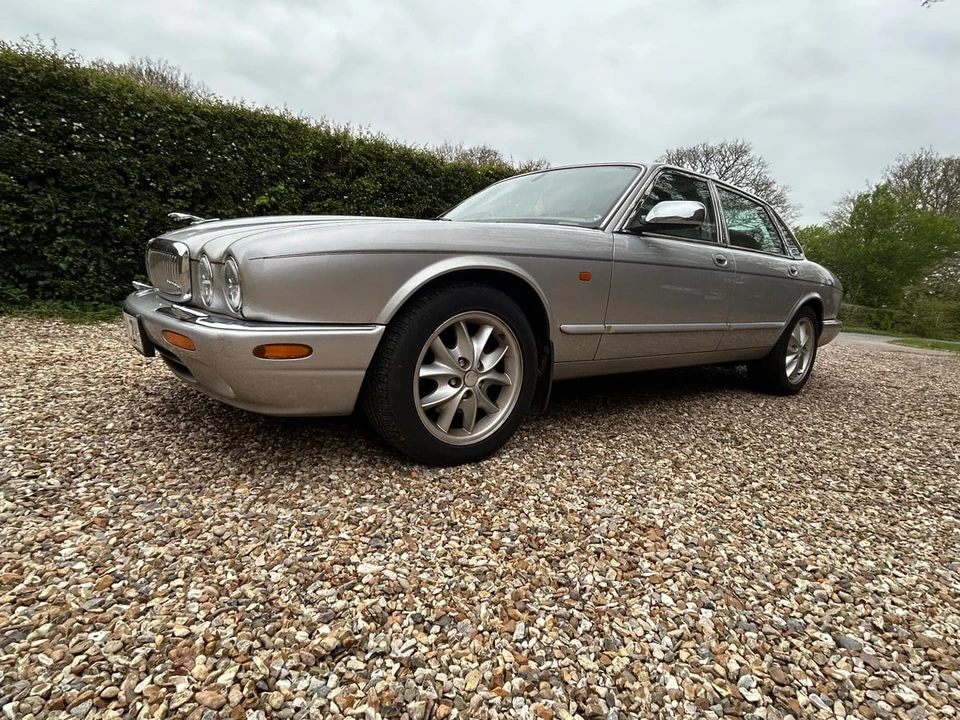 2002 Jaguar X308 XJ - Image 23 of 31