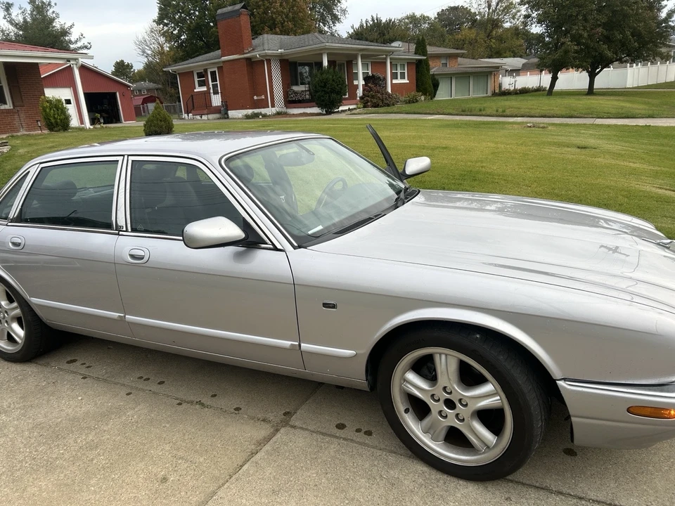 2002 Jaguar X308 XJ - Image 8 of 13