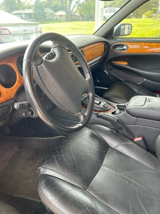 2002 Jaguar X308 XJ - Image 10 of 13