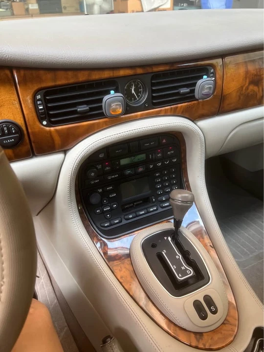 2002 Jaguar X308 XJ - Image 4 of 9