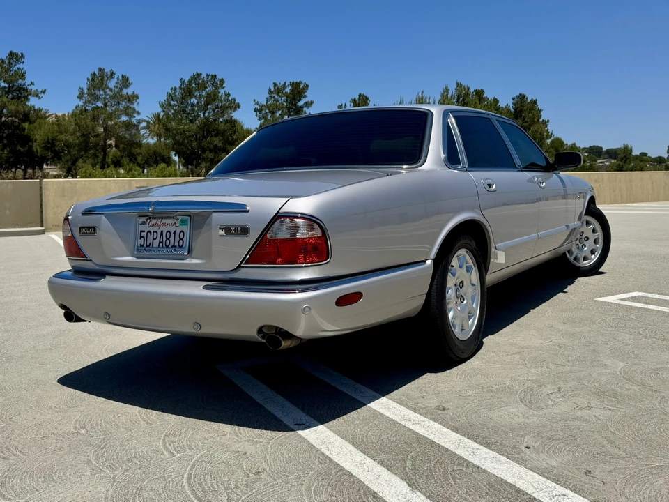 2002 Jaguar X308 XJ - Image 8 of 20