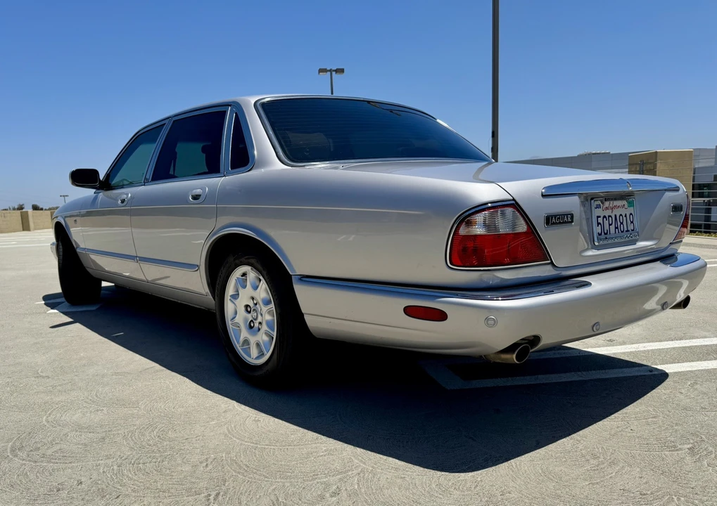 2002 Jaguar X308 XJ - Image 6 of 20