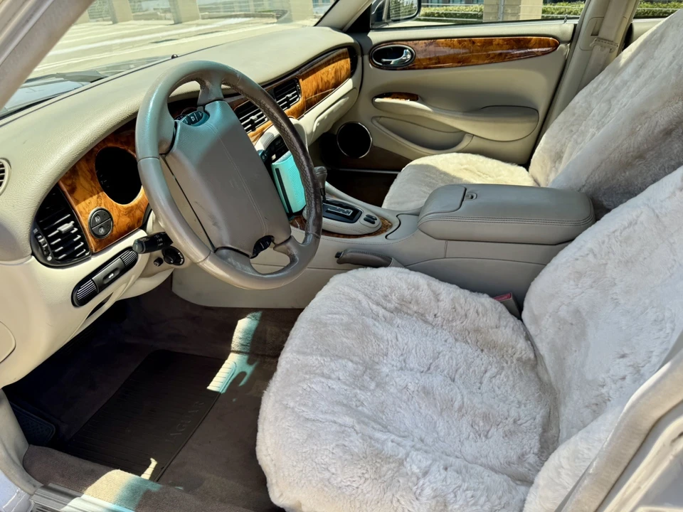 2002 Jaguar X308 XJ - Image 11 of 20