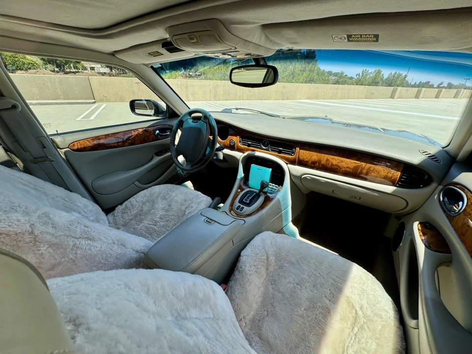 2002 Jaguar X308 XJ - Image 10 of 20