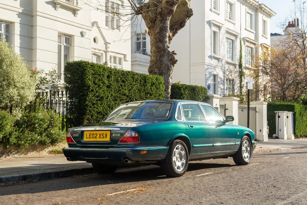 2002 Jaguar X308 XJ - Image 17 of 30