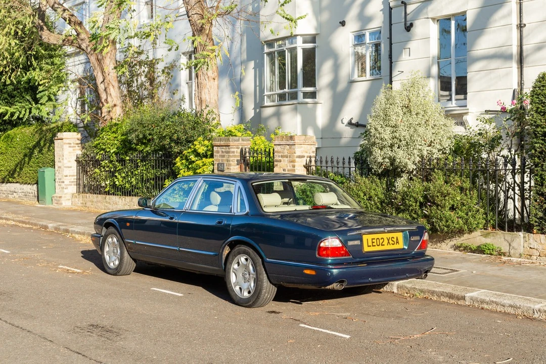 2002 Jaguar X308 XJ - Image 9 of 30