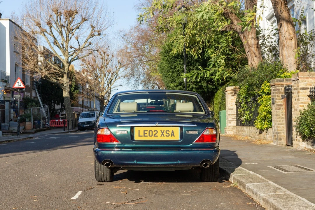 2002 Jaguar X308 XJ - Image 6 of 30