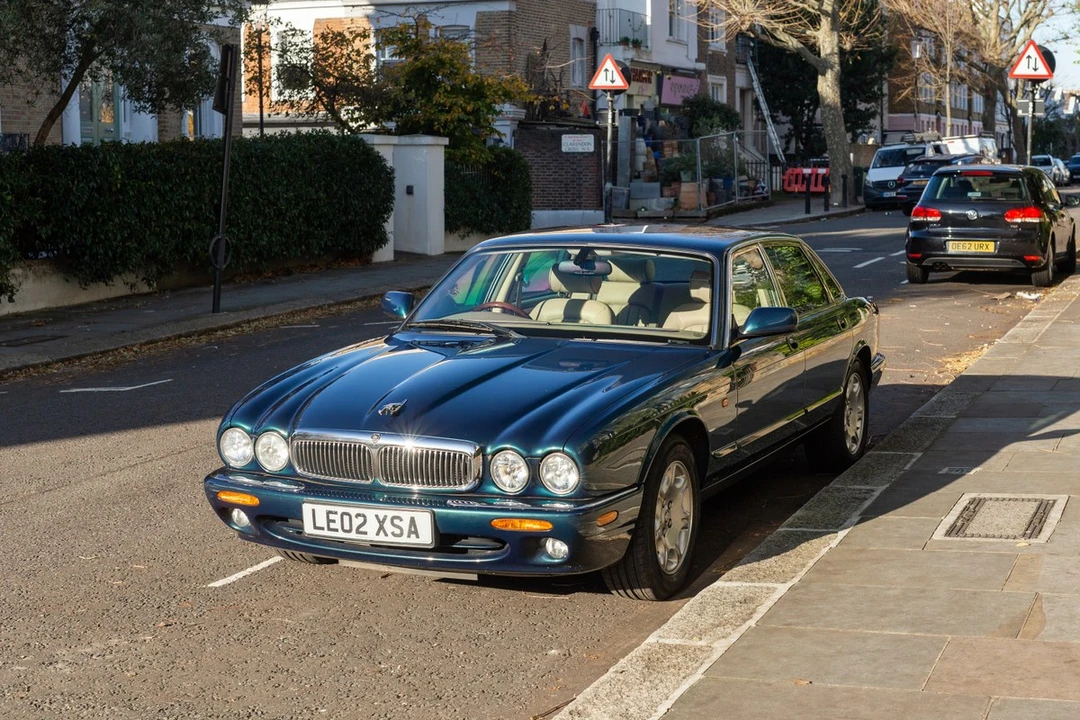 2002 Jaguar X308 XJ - Image 8 of 30