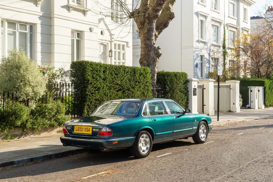 2002 Jaguar X308 XJ - Image 15 of 30
