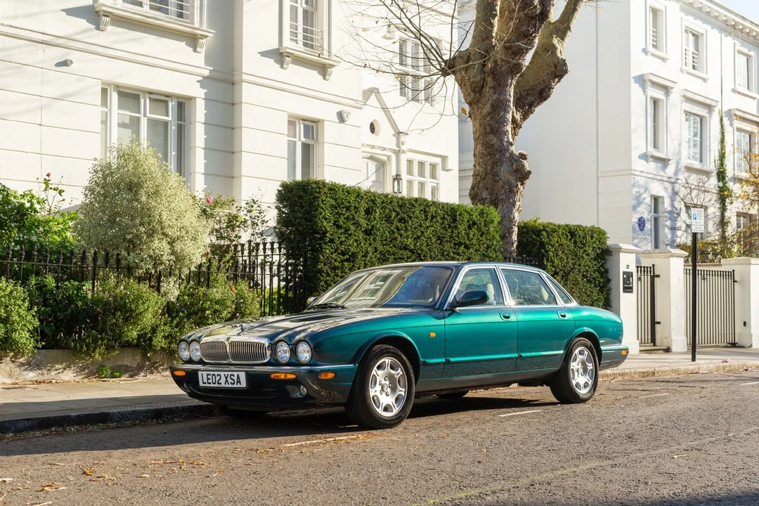 2002 Jaguar X308 XJ - Image 11 of 30